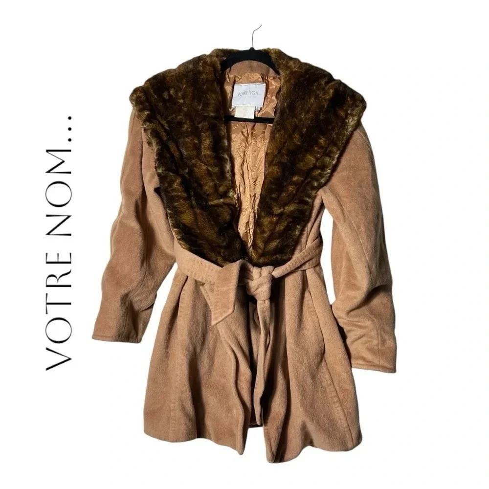 VOTRE NOM… OPEN FRONT WITH TIE CASHMERE COAT SIZE 1 (see measurements) TAN BROWN